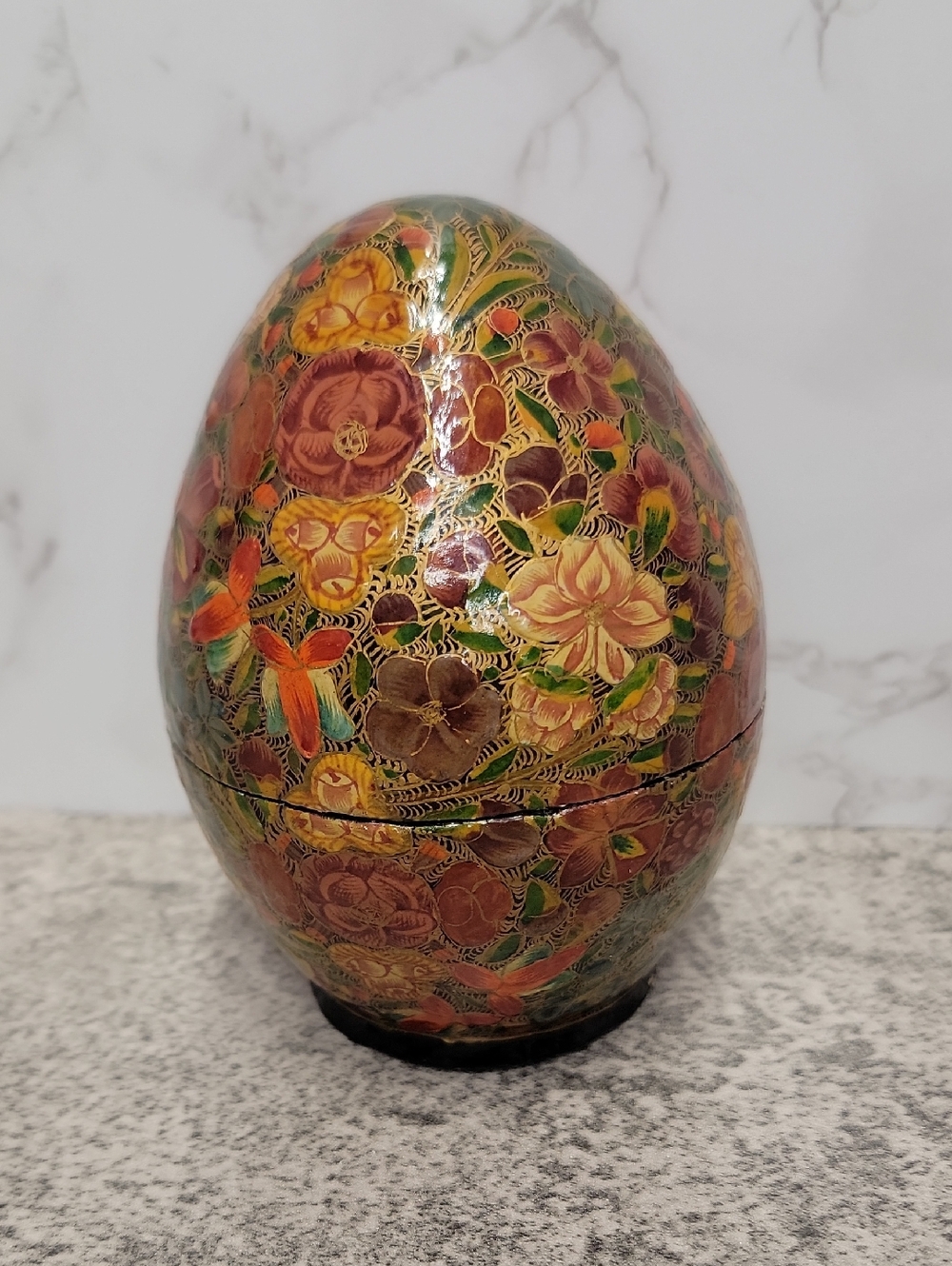 vintage large lacquer egg shaped box - Picture 2 of 10